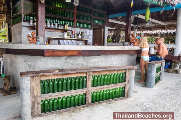 Near the left end of Bottle Beach, there’s a café-bar with a themed design