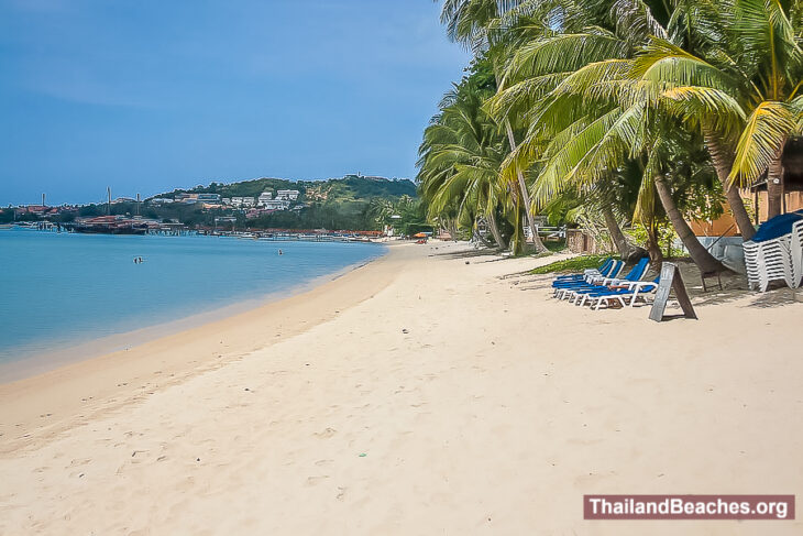 Bang Rak Beach: Fishermen, Boats, Fish and a Touch of the Sea