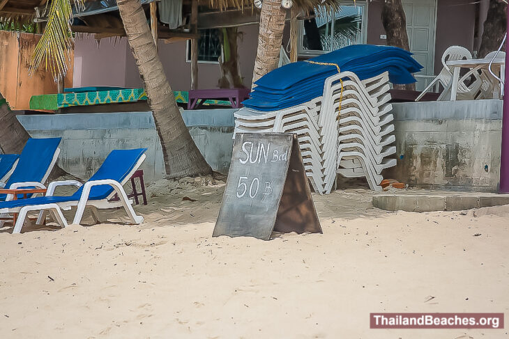 Bang Rak Beach: Fishermen, Boats, Fish and a Touch of the Sea