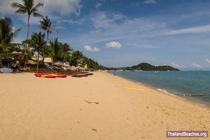 Bo Phut Beach: The Best of Both Worlds on Samui