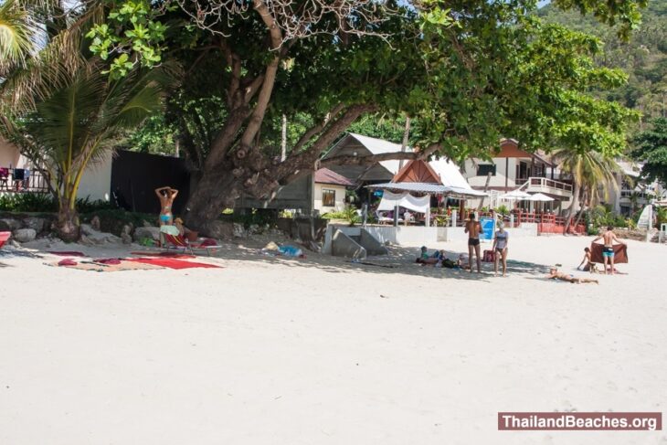 Thongtakian Beach: The Beach with Four Names