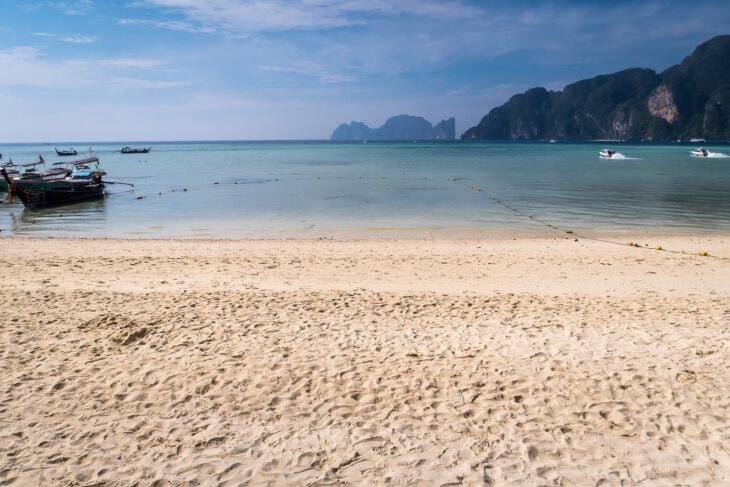 Tonsai Beach Phi Phi